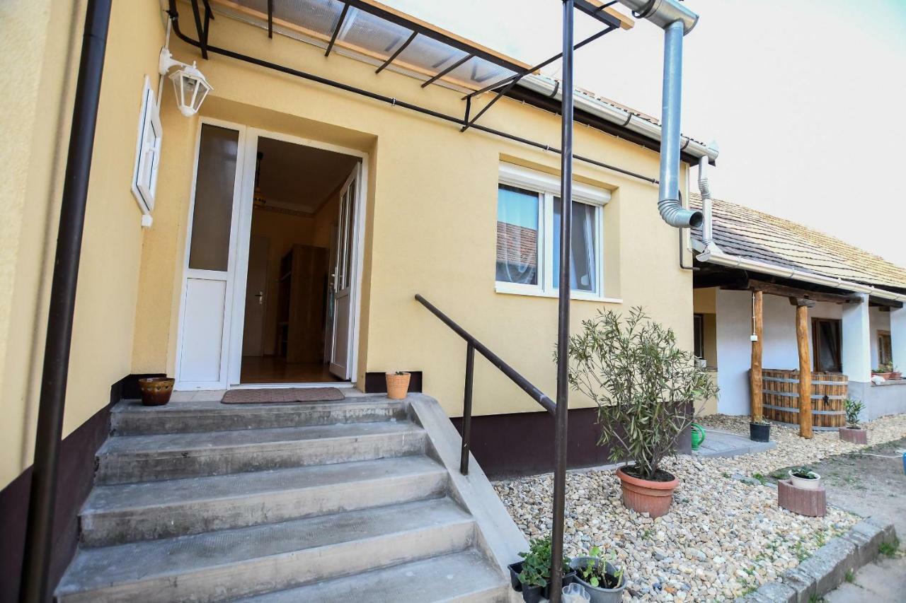 Rozsa Vendeghaz Hotel Tokaj Exterior photo